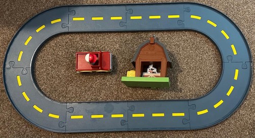 Paw patrol farm playset barn - playset,