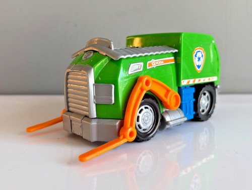 Paw patrol rocky recycling - rocky,