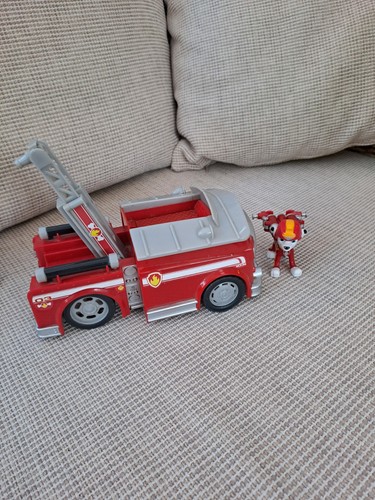 Paw patrol fire engine with - fire,