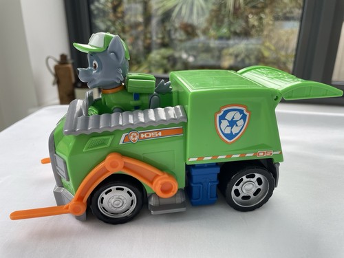 Paw patrol rocky recycling - rocky,