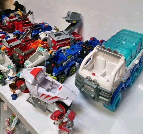 Paw patrol figure and vehicle - paw,