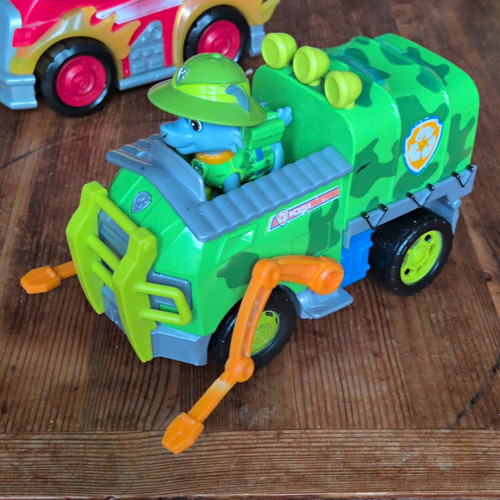 Paw patrol rocky green camo - rocky,